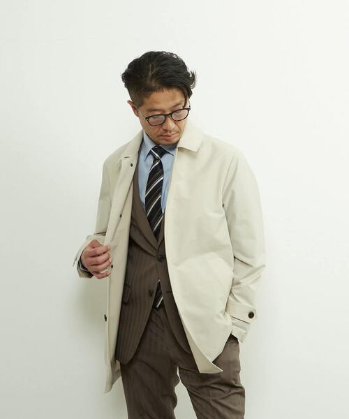 MEN'S MELROSE（メンズメルローズ）の「《WEB限定》4WAYクロスバルカラースプリングコート | 撥水 / 軽量 / ストレッチ / イージーケア（ステンカラーコート・メンズ・チャコールグレー/ベージュ/ネイビー・3/4/5）」の17枚目の写真