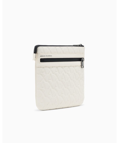 ARMANI EXCHANGE(アルマーニエクスチェンジ)の「【A|X アルマーニ エクスチェンジ】オールオーバーエンボスロゴ フラットショルダーバッグ(EC限定カラー含)(ショルダーバッグ・メンズ・ブラック/オレンジ/ホワイト/ブラウン・FREE)」の12枚目の写真