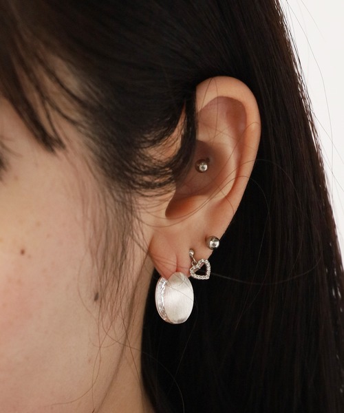 blatto(ブラット)の「blatto/ブラット デザイン ピアス 両耳用 bla-pierce-f001 U メンズ 秋物 秋服 2026年秋冬(ピアス(両耳用)・メンズ・グレー系その他/その他6/その他25/その他18/その他16/その他15/その他14/その他8/その他24/その他22/その他19/Z/Q/その他7/その他23/その他21/Silver/P/グレー系その他3/その他5/その他11/W/V/U/T/C/K/M/N/その他/その他17/その他26/その他28/その他29/B/G/I/R/Y/その他20/その他32/その他4/その他9/グレー系その他6/シルバー/A/H/J/O/その他13/その他31/その他33/グレー系その他7/シルバーグレー/E/F/S/その他2/その他3/その他34/その他35/その他1/グレー系その他2/グレー系その他5・FREE)」の4枚目の写真