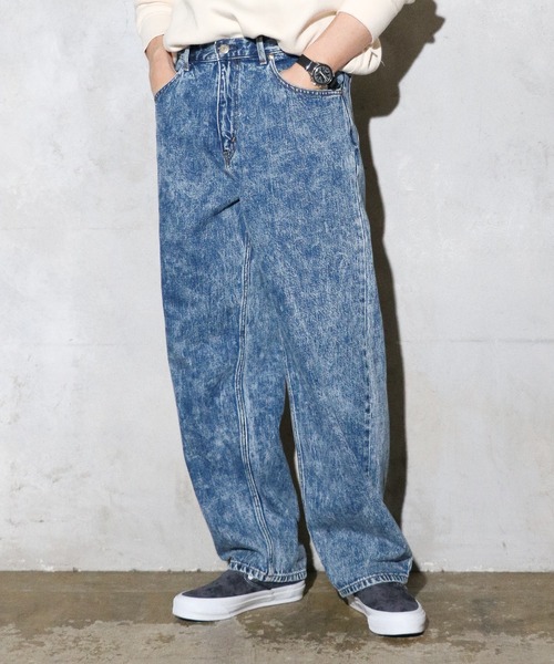 GUNG HO（ガンホー）の「GUNG HO / ガンホー DENIM TAPARED PANTS デニム テーパードパンツ ユーズド加工 ケミカルウォッシュ（デニムパンツ・メンズ・ブラック系その他/ブルー/ブラック/ライトブルー・SMALL/MEDIUM/LARGE/X-LARGE/X-SMALL）」の4枚目の写真