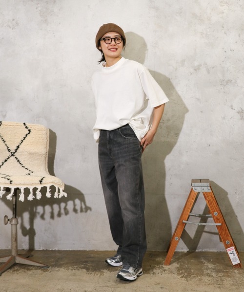 GUNG HO（ガンホー）の「GUNG HO / ガンホー DENIM TAPARED PANTS デニム テーパードパンツ ユーズド加工 ケミカルウォッシュ（デニムパンツ・メンズ・ブラック系その他/ブルー/ブラック/ライトブルー・SMALL/MEDIUM/LARGE/X-LARGE/X-SMALL）」の8枚目の写真