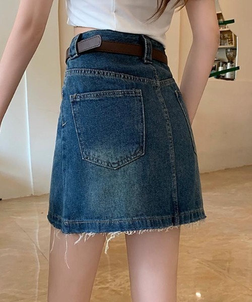 Teem Store（チームストア）の「【ベルト付き】切りっぱなしフリンジデニムミニスカート（スカート・レディース・ブルー・M/L）」の6枚目の写真