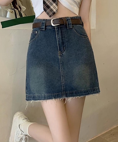 Teem Store（チームストア）の「【ベルト付き】切りっぱなしフリンジデニムミニスカート（スカート・レディース・ブルー・M/L）」の9枚目の写真