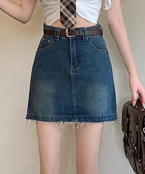 Teem Store（チームストア）の「【ベルト付き】切りっぱなしフリンジデニムミニスカート（スカート・レディース・ブルー・M/L）」の10枚目の写真