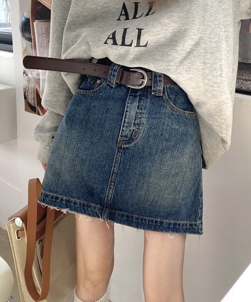 Teem Store（チームストア）の「【ベルト付き】切りっぱなしフリンジデニムミニスカート（スカート・レディース・ブルー・M/L）」の11枚目の写真