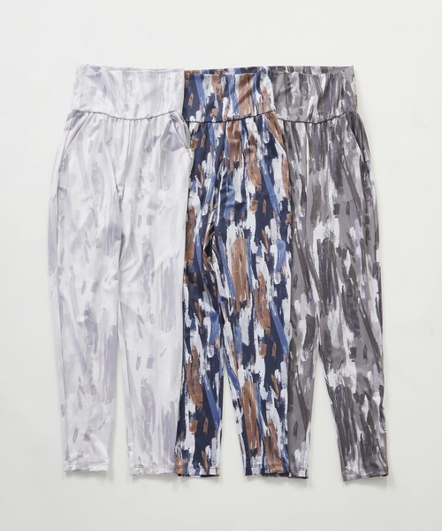 Julier Yoga and Relax（ジュリエヨガアンドリラックス）の「Julier Vertical brushプリントギャザーパンツ（その他パンツ・レディース・ブルー系その他/グレー×ホワイト/ホワイト×グレー・1/0）」の4枚目の写真