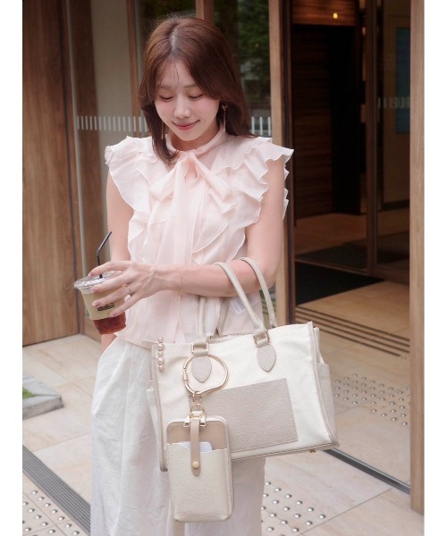 MERCURYDUO（マーキュリーデュオ）の「【追加生産】オーガンジー配色メローラッフルフリルブラウス（シャツ/ブラウス・レディース・オフホワイト/グレー/ベビーピンク・FREE）」の18枚目の写真