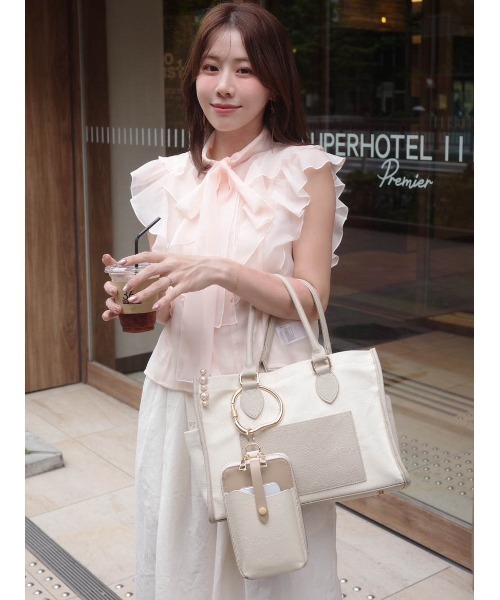 MERCURYDUO（マーキュリーデュオ）の「【追加生産】オーガンジー配色メローラッフルフリルブラウス（シャツ/ブラウス・レディース・オフホワイト/グレー/ベビーピンク・FREE）」の19枚目の写真