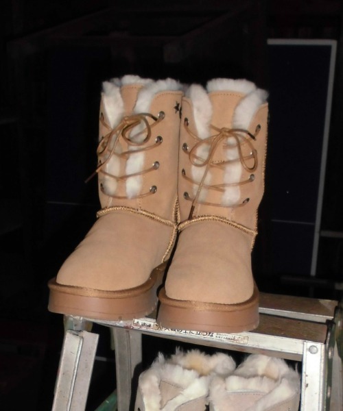 DTYYPE(ドタイプ)の「8ホールムートンブーツ(ブーツ・レディース・カーキ/ブラウン・LARGE/MEDIUM/SMALL/X-LARGE)」の17枚目の写真