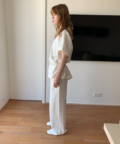chuclla(チュクラ)の「【LONSLAN】バックリボン テクスチャー オーバーTシャツ CHLONW25s028(スウェット・レディース・ホワイト/グレー・M/S)」の9枚目の写真