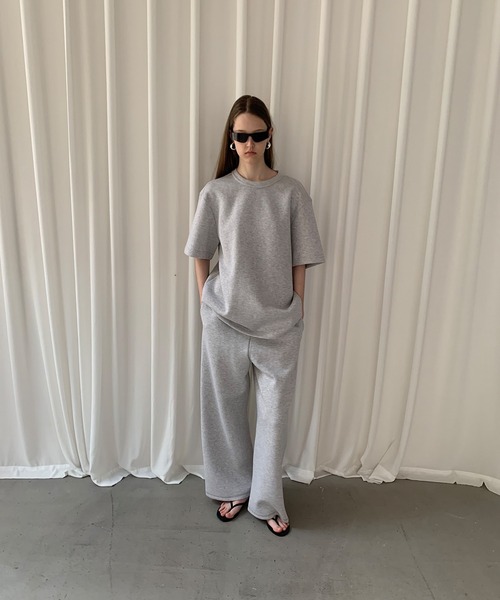 chuclla(チュクラ)の「【LONSLAN】バックリボン テクスチャー オーバーTシャツ CHLONW25s028(スウェット・レディース・ホワイト/グレー・M/S)」の15枚目の写真