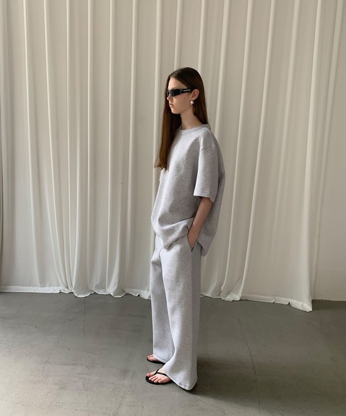 chuclla(チュクラ)の「【LONSLAN】バックリボン テクスチャー オーバーTシャツ CHLONW25s028(スウェット・レディース・ホワイト/グレー・M/S)」の19枚目の写真