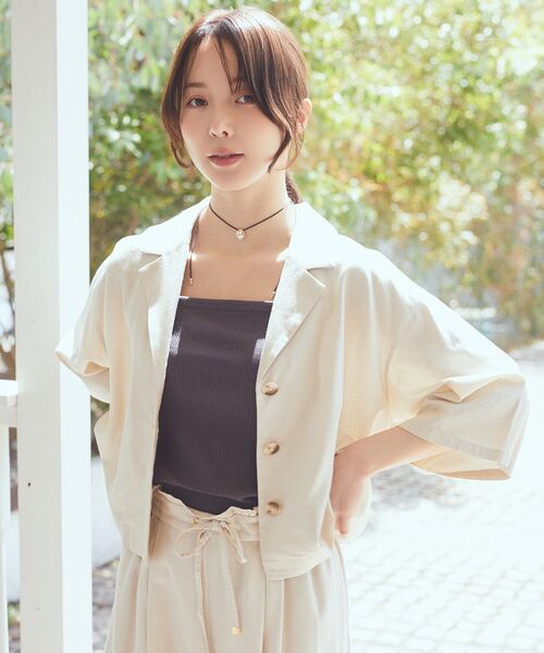 earth music&ecology(アースミュージックアンドエコロジー)の「リラックスシャツジャケット(シャツ/ブラウス・レディース・ブラック/ベージュ/モカ・FREE)」の1枚目の写真