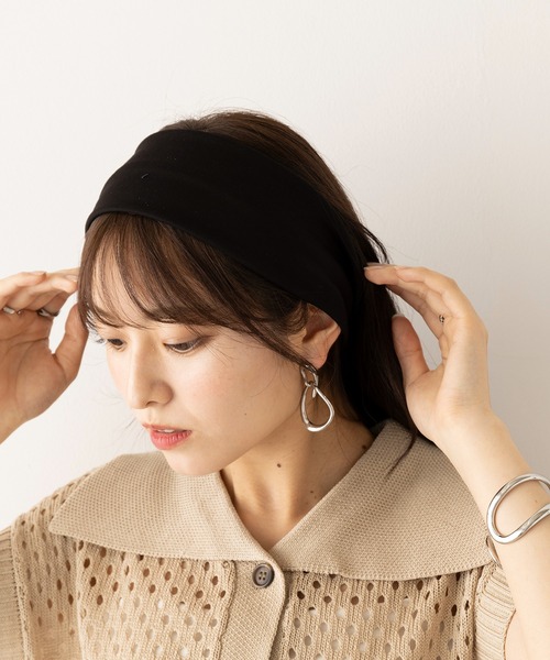 La Maison de Lyllis（メゾンドリリス）の「【La Maison de Lyllis】ヘアバンド HAIRBAND 2251036（ヘアバンド・レディース・ブラック/ピンク/ホワイト/イエロー・FREE）」の2枚目の写真