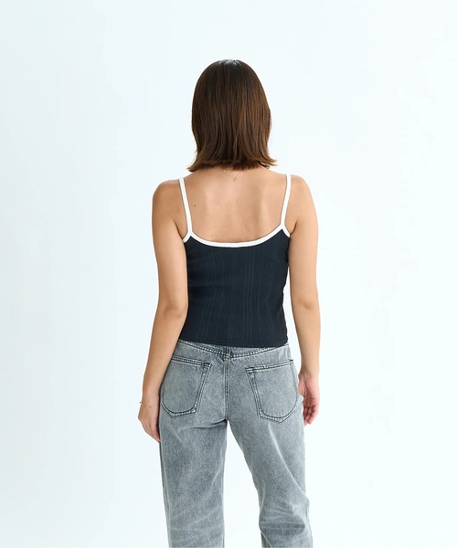 ROXY（ロキシー）の「MIXTURE SET /ロキシーキャミソール・カーディガン2点セットアンサンブル（カーディガン/ボレロ・レディース・ホワイト/ベージュ/パープル・MEDIUM/LARGE/SMALL）」の4枚目の写真