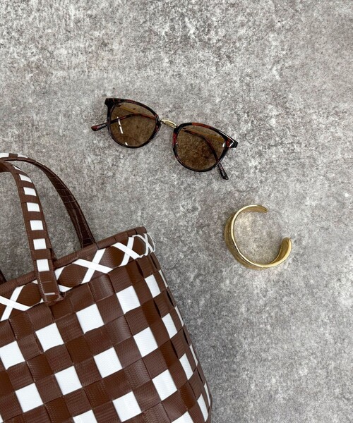 fredy emue（フレディエミュ）の「メタルテンプルボストンサングラス（サングラス・レディース・ブラウン系その他/ブラック・FREE）」の4枚目の写真