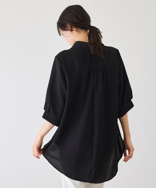 Jayro（ジャイロ）の「衿付き5分袖ブラウス（シャツ/ブラウス・レディース・ホワイト/ネイビー/マスタード/ブルー/ブラック/ブルー系その他5/オレンジ/グリーン・FREE）」の17枚目の写真