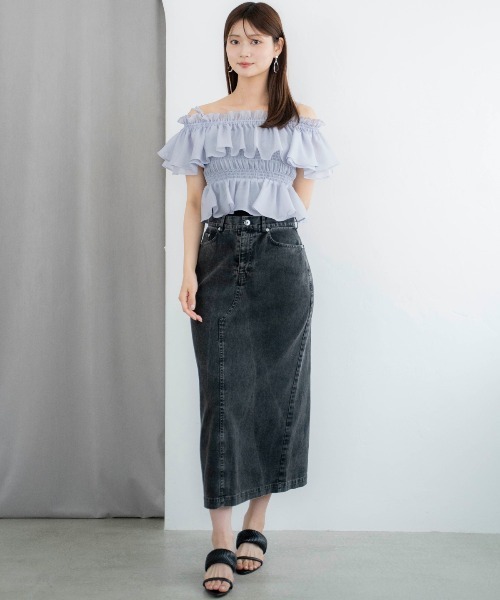 AND COUTURE(アンドクチュール)の「エアリーティアードオフショルブラウス(シャツ/ブラウス・レディース・オフホワイト/サックスブルー/ブラック/ベージュ・FREE)」の15枚目の写真