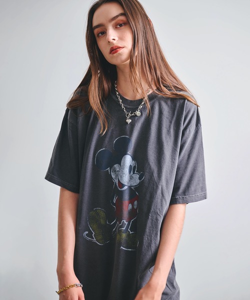 Disney(ディズニー)の「Goodwear グッドウェア Disney Vintage Collection Micky Print tee ディズニー ヴィンテージコレクション ミッキーマウス プリントTシャツ(Tシャツ/カットソー・メンズ・ブラック/オリーブ/ネイビー/マスタード/オレンジ・M/L/XL)」の2枚目の写真