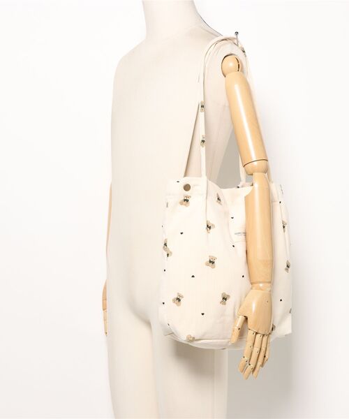 VIBGYOR(ヴィブジョー)の「Mignonjour/くまコーデュロイトートバッグ M2596(トートバッグ・レディース・ブルー/ホワイト/ピンク/ベージュ・FREE)」の13枚目の写真