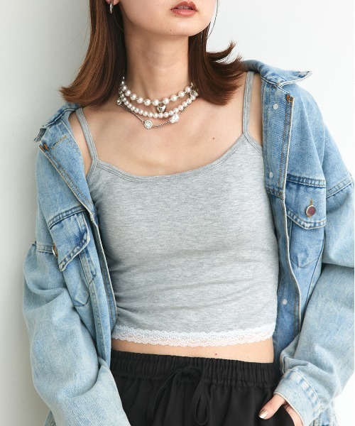 ad thie(アドティエ)の「カップ付き ヘムレースリブ キャミソール(キャミソール・レディース・オートミール/ライトイエロー/ブラック/ライトブルー・FREE)」の9枚目の写真