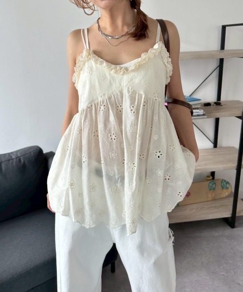 HANNE（アン）の「カットアウトベルトワイドデニム（デニムパンツ・レディース・ホワイト/ブルー・SMALL/MEDIUM）」の16枚目の写真