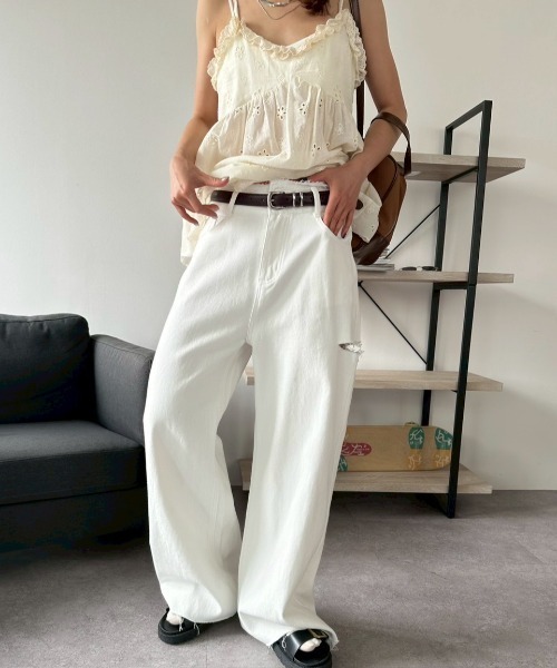 HANNE（アン）の「カットアウトベルトワイドデニム（デニムパンツ・レディース・ホワイト/ブルー・SMALL/MEDIUM）」の15枚目の写真