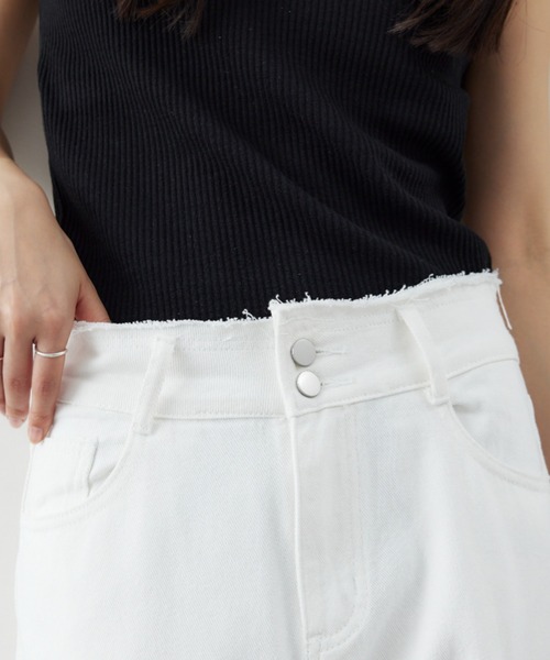 HANNE（アン）の「カットアウトベルトワイドデニム（デニムパンツ・レディース・ホワイト/ブルー・SMALL/MEDIUM）」の20枚目の写真