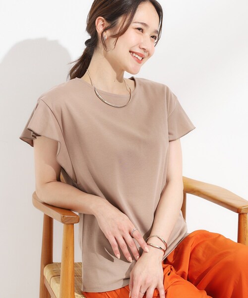 DRESKIP(ドレスキップ)の「【汗ジミ防止/ひんやり/UV】フリルスリーブTシャツ(Tシャツ/カットソー・レディース・ブラック/ダークブラウン/グリーン/オフホワイト・04/03/02/01)」の1枚目の写真