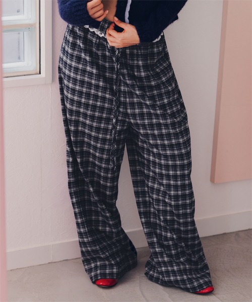 miette（ミエット）の「ウエストフリルチェックワイドパンツ（その他パンツ・レディース・ネイビー/ミント/キャメル・M/S）」の17枚目の写真