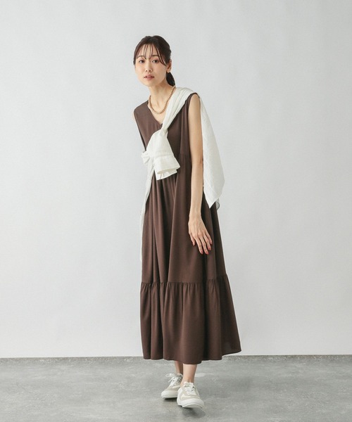 GLOBAL WORK（グローバルワーク）の「さらさらリラックスノースリーブワンピース/575224（ワンピース・レディース・レッド/ブラック/ブラウン・MEDIUM/LARGE）」の5枚目の写真