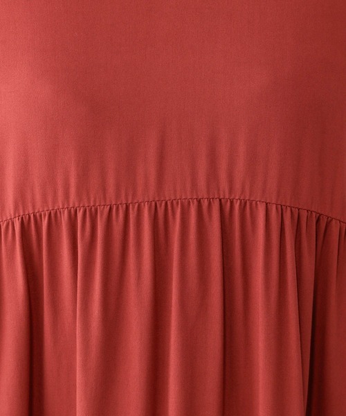 GLOBAL WORK（グローバルワーク）の「さらさらリラックスノースリーブワンピース/575224（ワンピース・レディース・レッド/ブラック/ブラウン・MEDIUM/LARGE）」の13枚目の写真