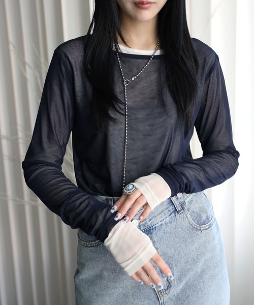 YENNA(イェンナ)の「【シアーロングスリーブTシャツ】レイヤードスタイル(Tシャツ/カットソー・レディース・ベージュ/ブラウン/アイボリー/ブラック/チャコールグレー/ネイビー・FREE)」の6枚目の写真