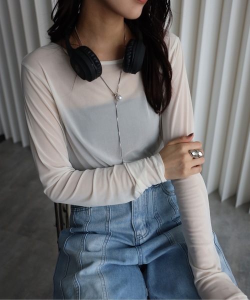 YENNA（イェンナ）の「【シアーロングスリーブTシャツ】レイヤードスタイル（Tシャツ/カットソー・レディース・ベージュ/ブラウン/アイボリー/ブラック・FREE）」の6枚目の写真