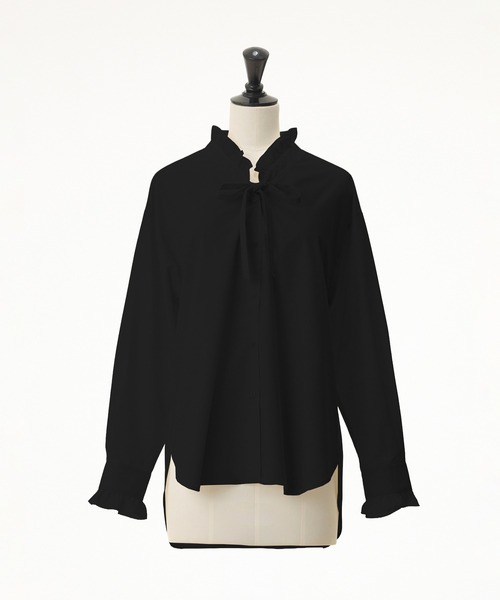 STRAWBERRY-FIELDS（ストロベリーフィールズ）の「シルキーブロード_Vネックフリルボウタイブラウス（シャツ/ブラウス・レディース・オフホワイト/サックスブルー/ブラック・2）」の17枚目の写真