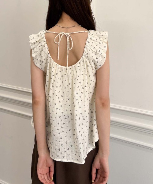 archives（アルシーヴ）の「バルーンノースリ花柄ブラウス（シャツ/ブラウス・レディース・ブルー/アイボリー/ネイビー・MEDIUM）」の7枚目の写真