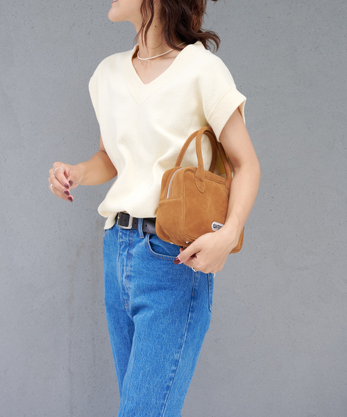 OUTDOOR PRODUCTS(アウトドアプロダクツ)の「2WAY CUBE BAG Suede Look(クラッチバッグ・レディース・カーキ/ブラック/キャメル・FREE)」の18枚目の写真