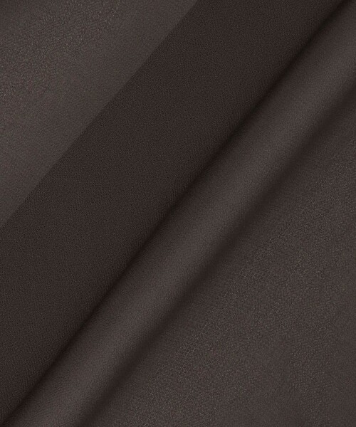 allureville(アルアバイル)の「ジョーゼットオーバーラップブラウス(シャツ/ブラウス・レディース・ベージュ/ネイビー/ブラウン・2)」の14枚目の写真