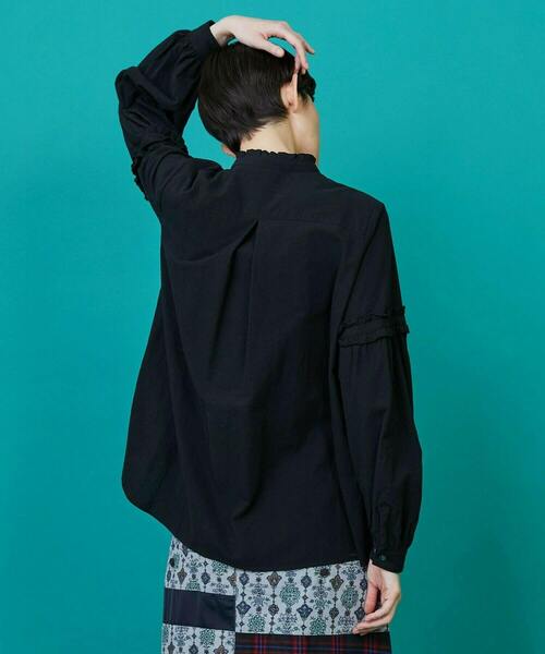 FRAPBOIS(フラボア)の「シーツフリル ブラウス(シャツ/ブラウス・レディース・ホワイト/ブラック・1)」の16枚目の写真
