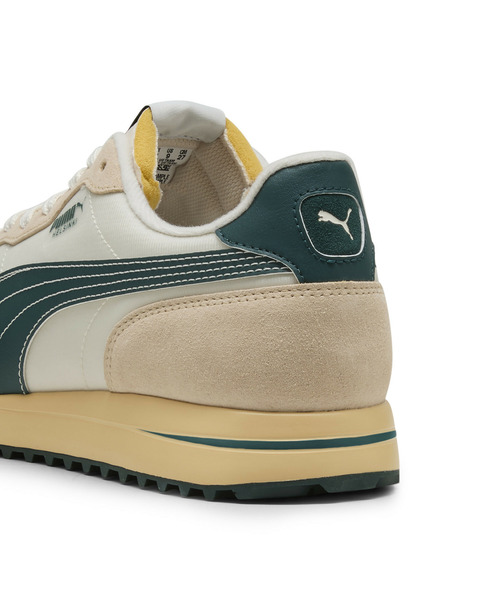 PUMA(プーマ)の「PUMA プーマ メンズ ゴルフ プーマ ヘルシンキ スパイクレスシューズ(スニーカー・メンズ・ベージュ系その他/ブラック/ホワイト×ブラック・25.5cm/25.0cm/26.0cm/27.5cm/27.0cm/26.5cm/30.0cm/29.5cm/28.5cm/29.0cm/28.0cm)」の14枚目の写真