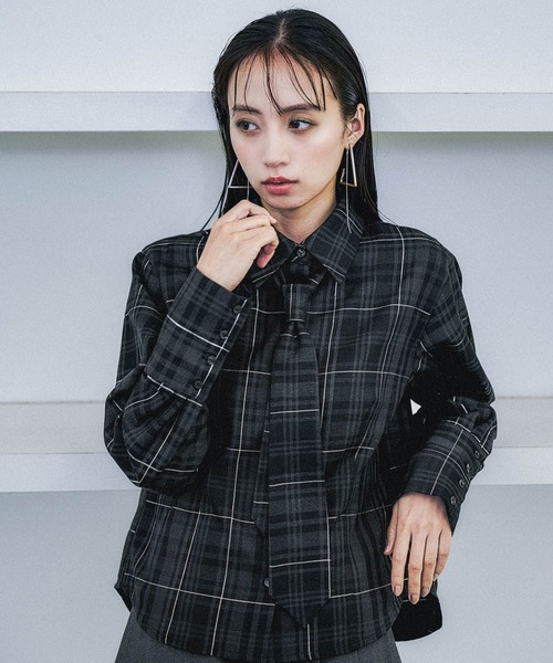 HARE(ハレ)の「コンパクトネクタイシャツ(HARE)(シャツ/ブラウス・レディース・ホワイト/ブラック/ストライプ/ブラック系その他/レッド系その他・FREE)」の15枚目の写真