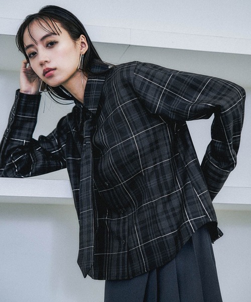 HARE(ハレ)の「コンパクトネクタイシャツ(HARE)(シャツ/ブラウス・レディース・ホワイト/ブラック/ストライプ/ブラック系その他/レッド系その他・FREE)」の16枚目の写真