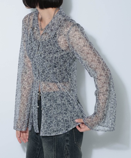 PAGEBOY(ページボーイ)の「チュールフラワーエリツキトップス(シャツ/ブラウス・レディース・オフホワイト/ブラック・FREE)」の18枚目の写真