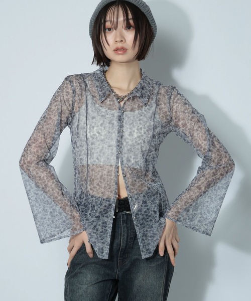 PAGEBOY(ページボーイ)の「チュールフラワーエリツキトップス(シャツ/ブラウス・レディース・オフホワイト/ブラック・FREE)」の6枚目の写真