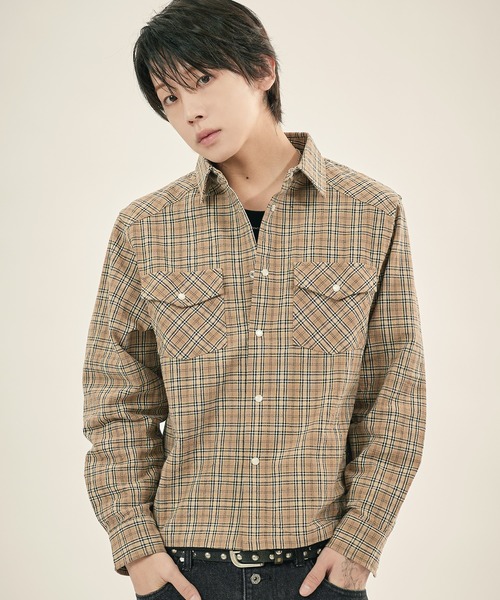 MSG（エムエスジー）の「ボックスシルエット ショート丈 マルチチェック長袖シャツ（シャツ/ブラウス・メンズ・ブラック/ネイビー/ライトブルー/ブルー/ピンク/ブラウン/ベージュ系/ピンク系/ブラック系/ブルー系・XL/L/M/S）」の4枚目の写真