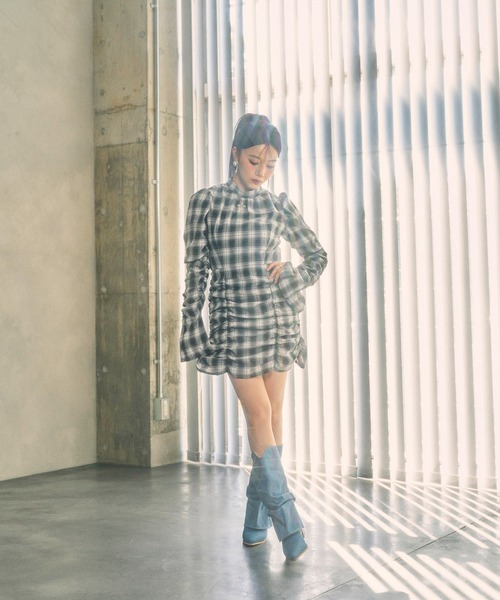 ANDGEEBEE（アンジービー）の「チェックギャザーミニワンピ（ワンピース・レディース・ブルー/ブラック・FREE）」の6枚目の写真