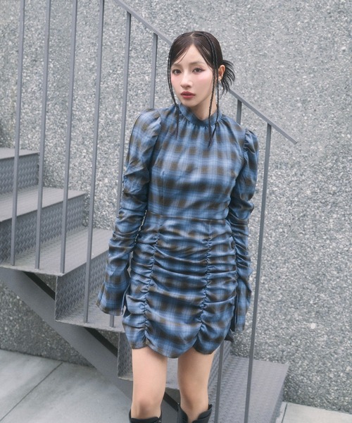 ANDGEEBEE（アンジービー）の「チェックギャザーミニワンピ（ワンピース・レディース・ブルー/ブラック・FREE）」の11枚目の写真