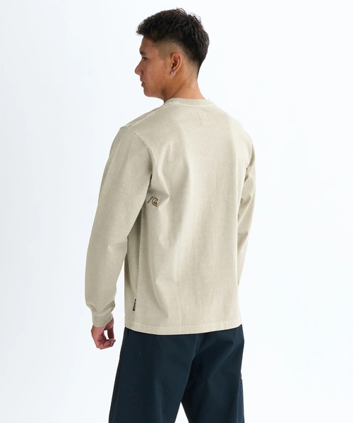 Quiksilver（クイックシルバー）の「BW BUBBLE POCKET LT/クイックシルバーポケット付き長袖ロンT（Tシャツ/カットソー・メンズ・ホワイト/ブラック/ベージュ・LARGE/X-LARGE/SMALL/MEDIUM）」の17枚目の写真