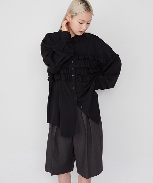 forksy.(フォルクシー)の「【forksy.】ビスチェ風デザインフリルオーバーサイズネルシャツ(シャツ/ブラウス・レディース・ブラック/ブラウン系/ベージュ/ブラック系/ダークブラウン・FREE)」の17枚目の写真
