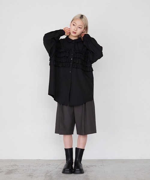 forksy.(フォルクシー)の「【forksy.】ビスチェ風デザインフリルオーバーサイズネルシャツ(シャツ/ブラウス・レディース・ブラック/ブラウン系/ベージュ/ブラック系/ダークブラウン・FREE)」の22枚目の写真